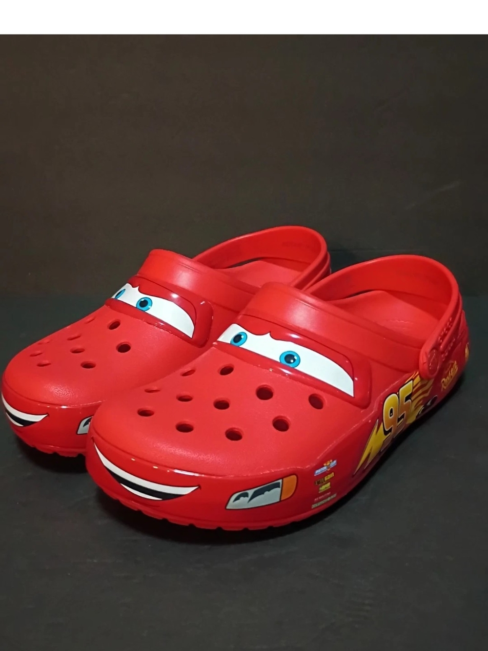 Crocs x Cars Disney/Pixar Lightning McQueen Adult 6 M 8 W Light-Up Sandals Read